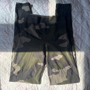aerie Camouflage High-Waist Leggings in Green and Black